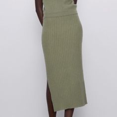 Zara Knit Skirt Light Green Size S New With Tags Casual Ribbed Summer Skirt, Chic Knit Midi Bottoms, Casual Ribbed Mini Skirt, Chic Ribbed Summer Skirt, Spring Knitted Fitted Bottoms, Chic Knit Skirt, Green Knit Stretch Bottoms, Elegant Knit Bottoms For Summer, Spring Knit Midi Bottoms