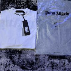 -Brand New With The Tags -Authentic -Oversized Fit -All Sizes Are Available Angel Shirt, Logo Tshirt, Bear Print, Black White Fashion, Palm Angels, Logo Tees, Gray Tshirt, Print Logo, Tee Design