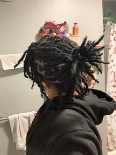 Formal Male Hairstyles, Locs In A Ponytail Men, Half Up Half Down Locs Men, Dread Extensions Men, Lock Hairstyles For Men, Dread Aesthetics, Male Loc Styles Medium, Loc Styles Men