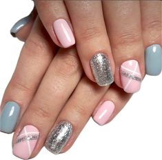 Matriarch Tattoo Ideas, Gray And Pink Nails Ideas, Pink And Grey Nails Designs, Different French Manicure Ideas, Trendy Summer Nails 2023, Acrylic Nails Designs, Manicure Nail Designs, French Manicure Nails, Glitter Gel Nails