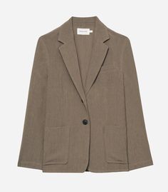 Slightly oversized silhouette jacket with mid-weight linen blend fabric, two-button closure and one- button cuffs. *All sale items are final sale* 33% Linen, 37% rayon, 30% polyester Dry clean Fall Linen Outerwear With Suit Collar, Modern Linen Blazer For Work, Modern Linen Blazer For Workwear, Linen Blazer With Notch Lapel For Work, Modern Linen Blazer For Business Casual, Classic Fall Linen Sport Coat, Modern Linen Blazer With Pockets, Single Breasted Linen Outerwear, Classic Linen Sport Coat For Fall