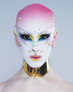 Alien Halloween Makeup, Glitter Beards, Geisha Makeup, Anime Cosplay Makeup, Make Up Ideas, Portrait Editorial