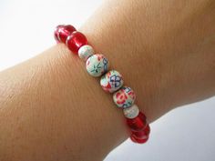 Birthday Best Friend, Lotus Bracelet, Lava Bead Bracelet, Feminine Jewelry, Lotus Jewelry, Friend Girlfriend, Spring Jewelry, Red Bracelets, Glass Bracelet