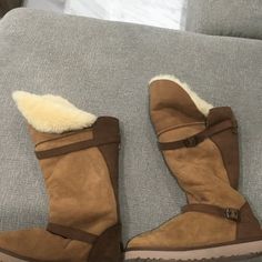 Ugg Shearling Boots Size 11 New Never Worn Roomy Comfortable Fit 11-11.5 Can Be Worn Up Or Cuffed Down May Have Some Small Marks From Being Stored Never Worn Casual Sheepskin Boots With Round Toe, Casual Boots With Faux Fur Trim, Casual Boots With Faux Fur Trim And Shearling, Casual Shearling Boots With Faux Fur Lining, Casual Boots With Faux Fur Trim In Shearling, Casual Shearling Boots With Faux Fur Trim, Brown High-top Shearling Boots, Shearling Boots, Ugg Shoes