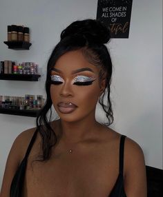 Eye Makeup Soft Glam, Heavy Eye Makeup, Eye Makeup Soft, Black Queen Makeup, Jelly Makeup, Makeup Full Face, Makeup Soft Glam, Flawless Face Makeup