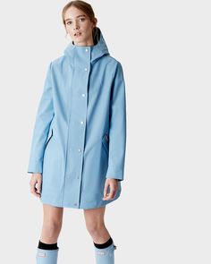 This iconic raincoat is fully waterproof with a sports mesh lining for added comfort. Cute Raincoats Women, Cute Raincoat, Baby Raincoat, Cute Raincoats, Best Rain Jacket, Long Rain Coat