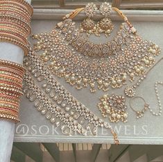 Polki Sets, Fancy Jewellery Designs, Fancy Jewellery, Jewellery Designs, Indian Jewelry, Indian Wedding, Statement Necklace, Wedding Ideas, Jewelry Design