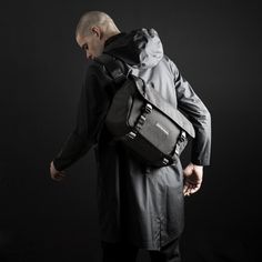 Make Your Own Backpack, Techwear Backpack, Cool Messenger Bags, Idea Product, Hipster Bag, Photography Bags, Urban Commuter, Cool Backpacks, Messenger Bags