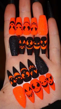 Creepy Halloween Nails, Fun Halloween Nails, Halloween Nail Art Easy, Hallowen Party, Pumpkin Nails