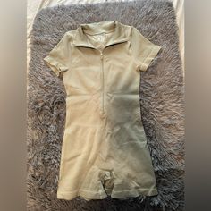 Oqq Women Rompers Ribbed Short Sleeve Zip Front Stretch Tummy Control Yoga Workout Rompers. Never Used. Nwot. Color Looks Like A Grayish Green *Ships Within 2 Days* Amazon Pants, Black Wrap Top, Black Sleeveless Jumpsuit, Linen Overalls, Grayish Green, Pocket Jumpsuit, Loose Jumpsuit, Sweatsuit Set, Ribbed Shorts