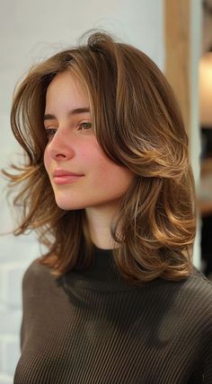 Medium Hair Feathered Layers, Classic Shoulder Length Hair, Retro Layered Hair, Short Layers On Medium Length Hair, Medium Length Haircut With Layers Blonde, Medium Length Cuts For Thick Hair, Mid Length Choppy Layers, Medium Length Hair No Layers, Medium Wavy Haircuts With Bangs