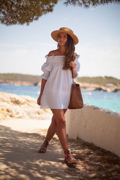 CALA BASSA Women Beach Outfits, Beach Style Outfit, Beach Outfit For Women, Cute Beach Outfits, Beach Week, Cool Summer Outfits, Mode Boho, Looks Chic, Summer Breeze