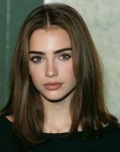 Natalie Portman x Lily Collins face claim Brunette Green Eyes, Brown Hair Green Eyes, Celebrity Faces, Face Aesthetic, Keto Lifestyle, Model Face, Aesthetic People, White Face