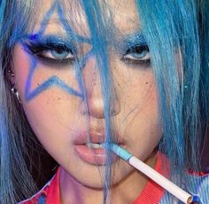 Colorful Editorial Makeup, Blue And Red Makeup, Couple Love Wallpaper, Wlw Art, Cover Couple, Cute Eye Makeup, Graphic Makeup, Rave Makeup