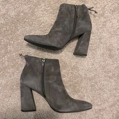 Stuart Weitzman Grey Suede Ankle Boots With Block Heel. Size 10. Preloved, Always Used Protective Coating And Brushing To Take Care Of Suede. Some Very Faint Scuffs As Pictured On Left Boot By The Tienes In Fourth Photo. 4” Heel. Grey Suede, Gray Suede, Suede Ankle Boots, Brushing, Stuart Weitzman, Take Care, Block Heels, Bootie Boots, Ankle Boots