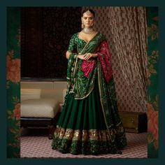 18 Mind Blowing Designer Lehenga Collections by Sabyasachi • Keep Me Stylish Sukienki Maksi, Saree Bollywood, Sabyasachi Lehenga, Bandhani Dress, Indian Outfits Lehenga, Lehnga Dress, Mode Kimono, Designer Bridal Lehenga, Indian Bridal Lehenga