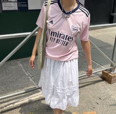 Katie Sturino, Football Jersey Outfit, Woman Dresses, Jersey Outfit, Look Of The Day, Football Outfits, Star Style, White Skirt