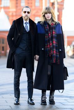 Couple Dressing, Gentleman Lifestyle, Style Couple, Classy Outfits Men, Classic Style Outfits, Couple Dress, Fashion Week 2015