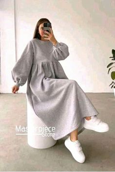 Thai Silk Dresses, Kids Winter Fashion, Muslim Outfits Casual, Fashion Top Outfits, Hijabi Outfits Casual, Everyday Fashion Outfits, Abaya Designs