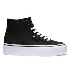 The Women´s Manual Platform Shoes feature a classic high-top silhouette with timeless design and effortless DC style. Unbelievably comfortable so you can wear them right out of the box. Logo Dc, Dc Style, Winter Sneakers, Snowboard Boots, Dc Shoes, High Top Shoes, Black & White, Badminton, Shoes For Women