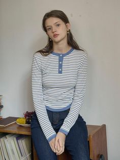 Composition : LYOCELL 81% WOOL 14% SILK 5%Color : BLUE_S,BLUE_M,BLUE_LCountry of Origin : CHINA Striped V-neck Top With Buttons, Cotton Button-up Tops With Horizontal Stripes, 90s Striped Cotton T-shirt, Blue Horizontal Stripe Cotton T-shirt, Silk, Wool, Top Outfits, The Originals, Clothes For Women