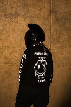 Items of Clothing are due to take 1-2 weeks to be shipped. This is due to a delay with stock. They will be shipped as soon as possible, thank you! Part of the Antisocial Club? this hoodie is perfect for you! Featuring text on the sleeves "Hidden" and a funky smiley face on the back. it's a re work of our classic design. text in Japanese reads "Antisocial Club" -Unique design, featuring a drippy smiley face and quirky text -Material is great for cold weather and comfort.  Not too thick so you can Streetwear Long Sleeve Hoodie With Logo Print, Urban Long Sleeve Hoodie With Logo Print, Streetwear Long Sleeve Hoodie Band Merch, Winter Long Sleeve Hoodie With Logo Print, Techwear Hoodie With Graphic Print, Techwear Hoodie With Graphic Print And Long Sleeves, Techwear Long Sleeve Graphic Print Hoodie, Techwear Graphic Print Long Sleeve Hoodie, Branded Long Sleeve Hoodie For Streetwear