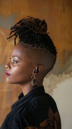 Long On Top Shaved Sides Women, Short Hair Styles For Natural Hair, Micro Locs Short Hair, Shaved Side Braids, Shaved Side Locs Hairstyles, Locs Short Hair, Mohawk Locs, Loc Mohawk, Styles To Do With Locs