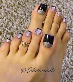 French Manicure Toes, Toenail Art Designs, Feet Nail Design, Pedicure Designs Toenails, Toe Nail Color, Pretty Toe Nails, Cute Toe Nails, Pedicure Designs, Toe Nail Designs