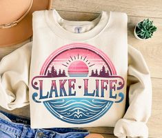 Lake Sweatshirt Ideas, Lake Png, Vintage Png, Design Sweatshirt, Png Vintage, Lake Life, Design T Shirt, Shirt Ideas, T Shirt Design