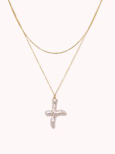 Gloria Pearl Cross Pearl Cross Necklace, Layered Necklaces Silver, Gold Filled Necklace, Jewelry Accessories Ideas, Pearl Design, Jewelry Lookbook, Gold Cross, Fine Jewellery Earrings, Jewelry Inspo