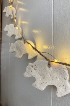 These budget friendly salt dough ornaments are a great way to add natural, old fashioned beauty to your Christmas tree and garlands. Slat Dough Ornaments, Salt Dough Garland, Salt Dough Ornament Ideas, Diy Salt Dough Ornaments, Old Fashioned Christmas Gifts, Salt Ornaments, Salt Dough Christmas Decorations, Dough Christmas Ornaments, Diy Salt Dough