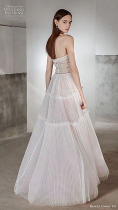 Luxury A-line Tulle Dress, Luxury Romantic Tulle Gown, Luxury Romantic Tulle Mesh Dress, Wedding Entourage Gowns, Luxury Romantic Tulle Bodice, Strapless Sheer Tulle Bodice, Weave Dress, Western Pattern, Long Sleeve Wedding Gowns