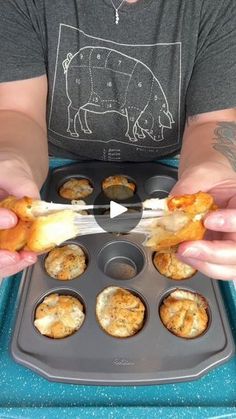 Cheesy Garlic Bread, String Cheese, Pull Apart Bread, Italian Dinner, Steak Seasoning, Bread Recipes Homemade, Biscuit Recipe, Garlic Bread, Stick Of Butter