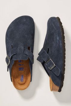 Sepatu Platform, Birkenstock Boston Clogs, Boston Clogs, Dr Shoes, Skandinavian Fashion, Shoe Wishlist, Blue Suede Shoes, Adidas Spezial, Aesthetic Shoes