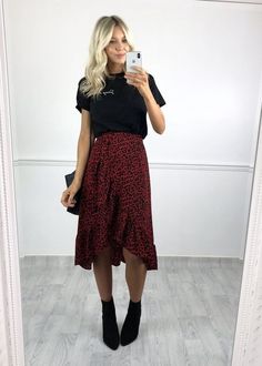 Midi Rok Outfit, Midi Rock Outfit, Rok Midi, Skirt Ootd, Rok Outfit, Leopard Print Outfits, Mode Shoes, Midi Skirt Outfit, Rock Outfit