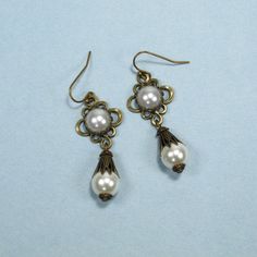 Bianca Gonzaga drop pearl Borgias earrings, Borgias jewelry, Renaissance earrings, Renaissance jewel 1800s Jewelry, Drop Pearl Necklace, January Fashion, Teardrop Pearl Earrings, Drop Pearl Earrings, Craft Closet, Pearl Drop Earrings Gold, The Borgias, Pearl Drop Necklace