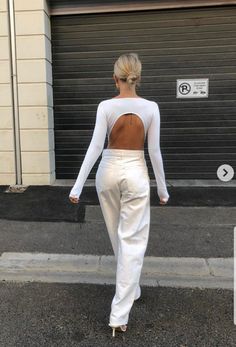 Off White Outfits, Josefine H J, White Elegance, Simple Summer Outfits, Quoi Porter, Shotting Photo, Easy Style, Summer Lookbook, Fashion Life