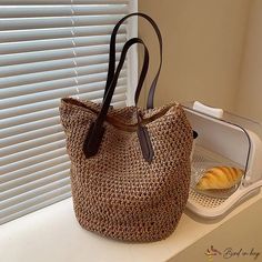 Bird in Bag - Fashion large capacity straw bag bag new shoulder casual bucket bag simple beach vacation straw bag Woman Hand, Bucket Handbags, Handbags Casual, Holiday Beach, Street Trends, Beach Tote, Bird In Bag, Bag Bag, Bag Fashion