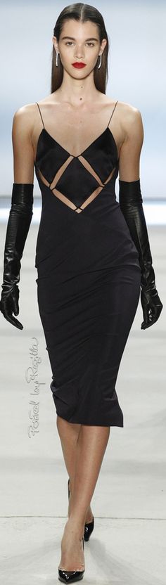 Cushnie et Ochs, FW 2016/17 Woman In Black, Et Ochs, Cushnie Et Ochs, Looks Style, Black Dresses, Looks Vintage