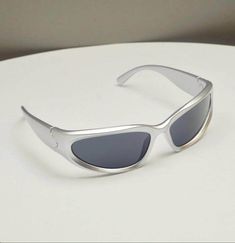 Trendy Y2K Future Style Sunglasses, Trendy Sunglasses for Men, Ideal Choice for Gifts Aesthetic Sunglasses, Y2k Glasses, Y2k Sunglasses, Sunglasses Silver, Silver Sunglasses, Uv400 Sunglasses, Steampunk Sunglasses, Aesthetic Shop, Cool Glasses