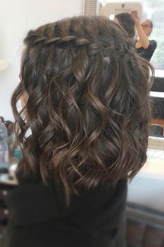 Tuns Bob Lung, Waterfall Braid Hairstyle, Cute Prom Hairstyles, Prom Hairstyles For Short Hair, Types Of Braids, Waterfall Braid, Girl Short Hair, Box Braids Hairstyles