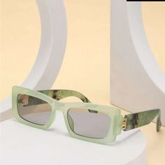 Shein Sunglasses Green Tortoise Shell Purchased And Never Worn! They Are Just Not For Me! Xo Green Glasses, Glasses Fashion Women, Trendy Glasses, Wholesale Sunglasses, Fashion Eyeglasses, Glasses Shop, Girly Accessories, Fashion Glasses, Beach Accessories