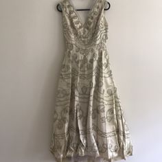 Great Vintage Condition. This Is A Beautiful Dress! Netting Underneath And Slightly Higher Hem In The Front Perfect For Dancing. This Would Make A Beautiful Formal Or Non-Traditional Wedding Dress. Unmarked Size But Fits 2-4. I Can Provide Measurements. Silk A-line Maxi Dress For Festive Occasions, Festive A-line Silk Dress, Festive Sleeveless Silk Maxi Dress, Festive Silk V-neck Dress, Festive Sleeveless Spring Gown, Festive Midi Length Evening Dress For Wedding, Festive Midi Evening Dress For Wedding, Summer Evening A-line Mother Of The Bride Dress, Silk Tea Length Dress For Party