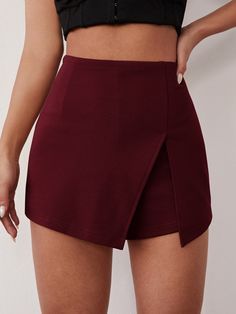 Solid Split Front Skort, Skort Ootd, Simple Street Style, Women Shorts, Classy Dress Outfits, Casual Chic Outfit, Short Mini Dress, Looks Chic, Fashion Design Clothes