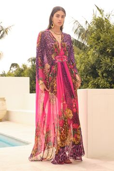 Buy Purple Chiffon Crystal Embellished V Neck Sapphire Printed Kaftan For Women by Zariaah Online at Aza Fashions. Pink Bohemian Kaftan For Evening, Latest Kaftan Designs, Kaftan Pattern, Chiffon Kaftan, Long Kaftan Dress, Kaftan Tops, Kaftan For Women, Purple Princess, Printed Kaftan