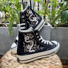 Custom Embroidered Converse High Tops Chuck Taylor 1970s/ Embroidered Snake Converse/ Custom Converse Chuck Taylor Embroidered Snake - Etsy UK Embroidered Converse High Tops, Embroidered Snake, Cute Converse Shoes, Chuck Taylor Shoes, Tie Sneakers, Embroidered Converse, High Top Chucks, Cute Converse