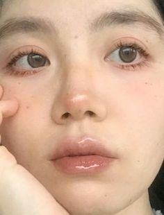 Soft Baddie Makeup, Natural Blush Makeup, Dewy Summer Makeup, Makeup Cute, Soft Makeup Looks, Natural Blush, Ethereal Makeup, Makeup Tut, Cute Makeup Looks