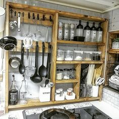 the kitchen is clean and ready to be used as a cooking area for many cooks