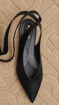 Preppy Luxury, Modern Preppy, Twinkle Toes, British Fashion, Shoe Fits, Spring Shoes, British Style, Hugo Boss