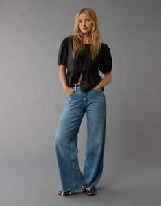 AE Puff-Sleeve Tie-DetailTop American Eagle Jeans Outfit, American Eagle Outfits, Jeans Outfit Women, Jeans Outfit Casual, Fall Fit, Concert Tees, Front Tie Top, Flowy Tops, Cool Stuff